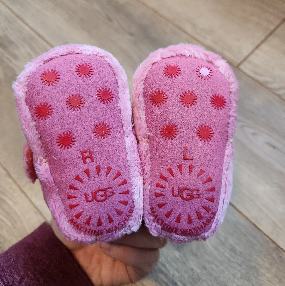 Baby Girl 0/1 UGG booties